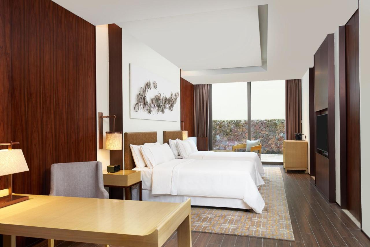 The Westin Shimei Bay Resort Wanning Dış mekan fotoğraf