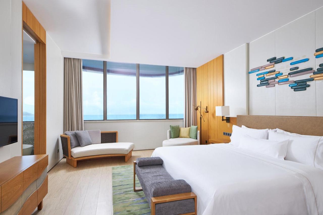The Westin Shimei Bay Resort Wanning Dış mekan fotoğraf