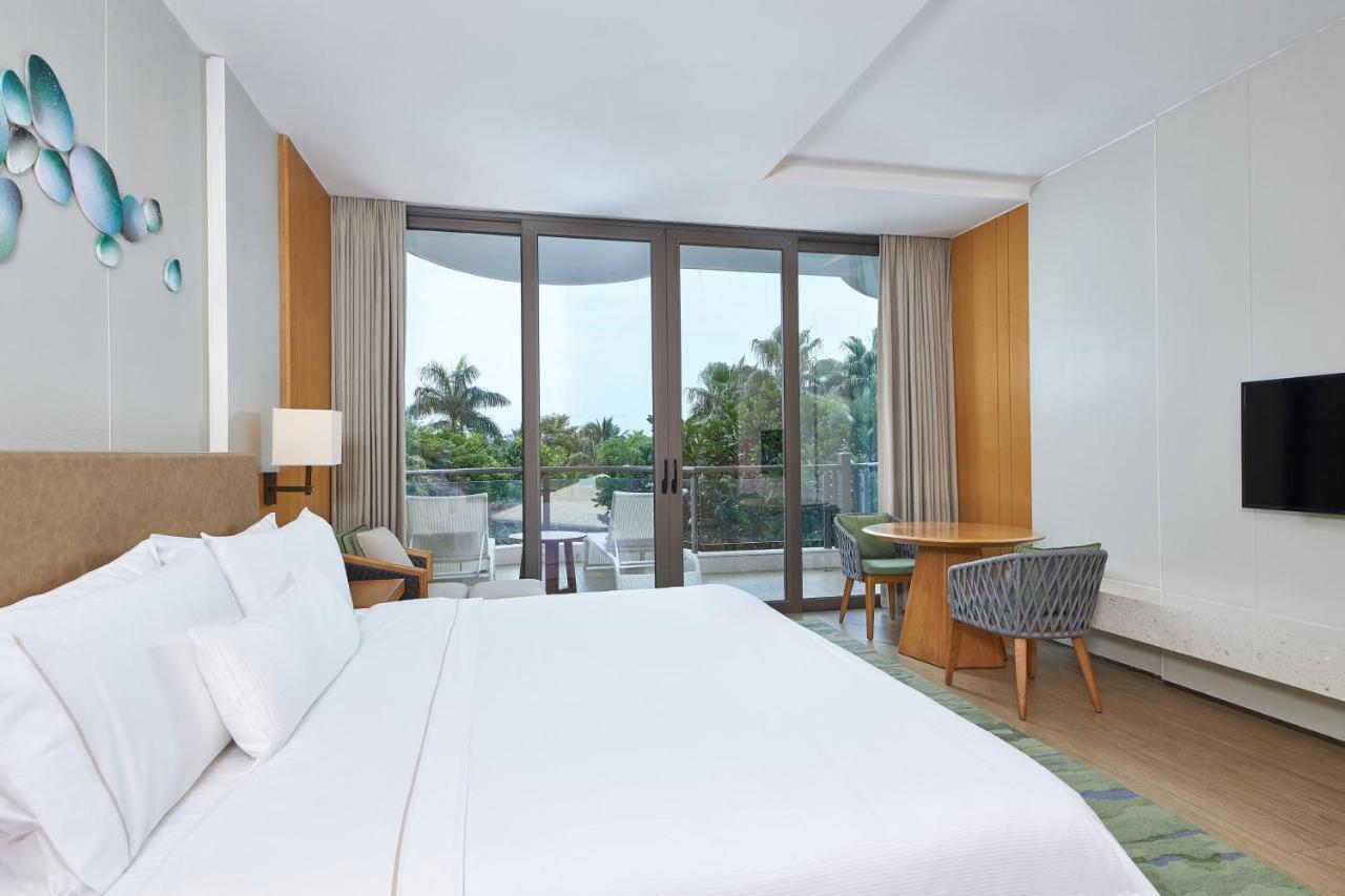 The Westin Shimei Bay Resort Wanning Dış mekan fotoğraf