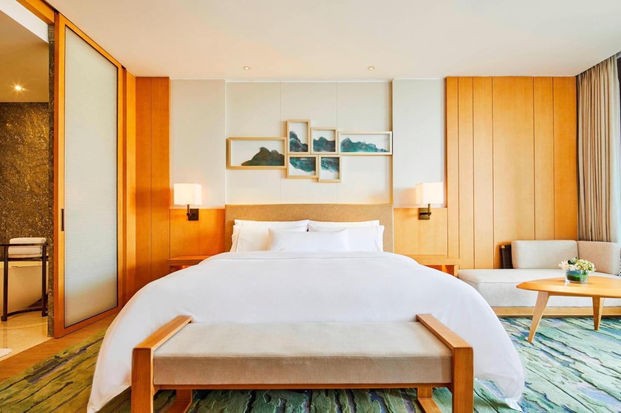 The Westin Shimei Bay Resort Wanning Dış mekan fotoğraf